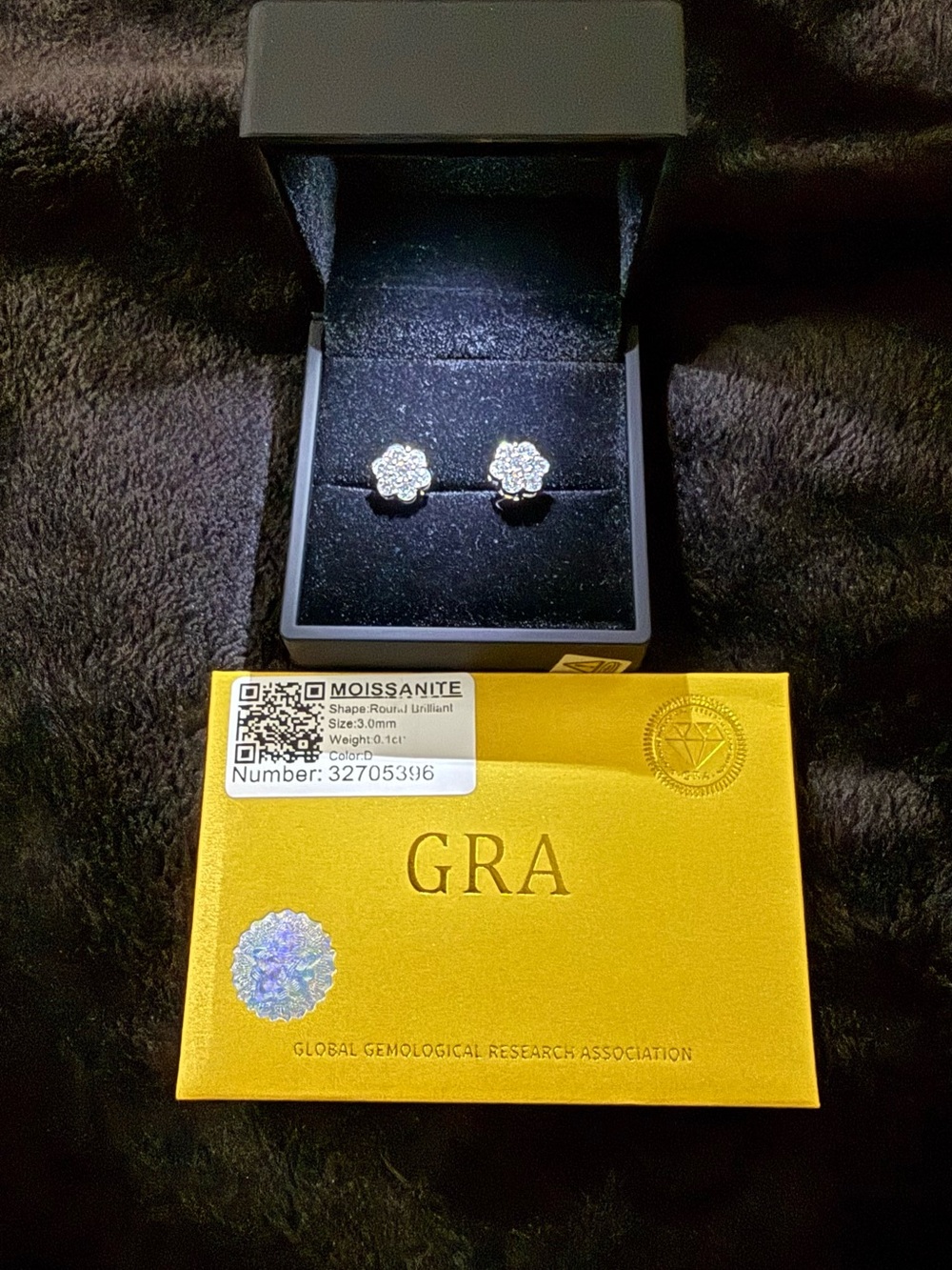 1ct Moissanite Flower Stud Earrings